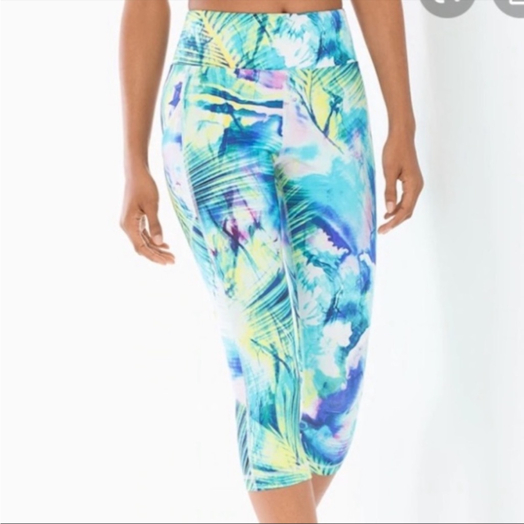 Soma Printed Capri Leggings In Aqua, Teal, Yellow & Purple